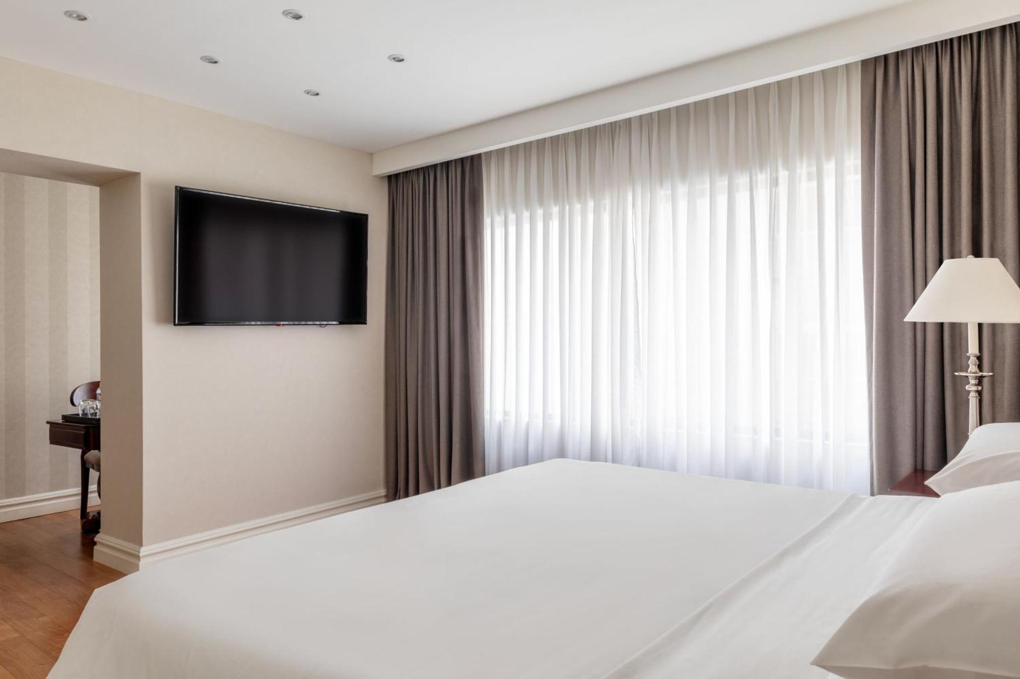 Classic, Guest room, 1 King,1631549674:JPEG